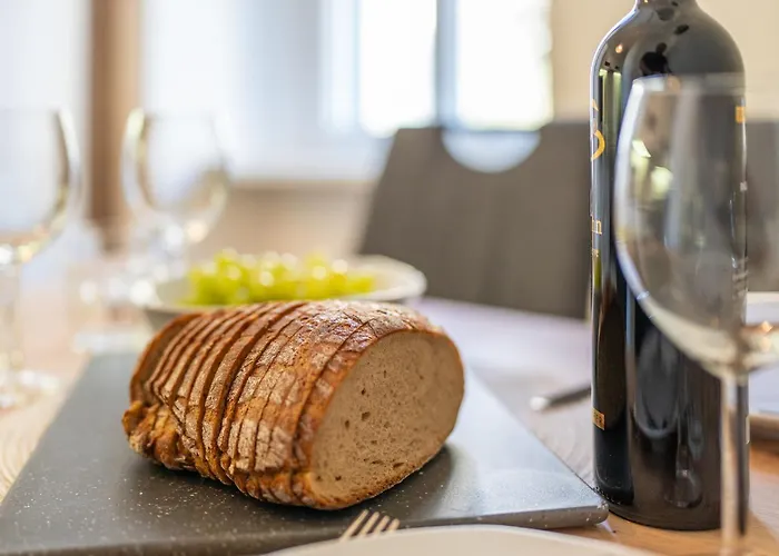 M&o Apartment, Zentral In Innenstadt-& Bahnhofsnaehe - Parkgarage * Graz