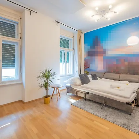 M&o Apartment, Zentral In Innenstadt-& Bahnhofsnaehe - Parkgarage グラーツ