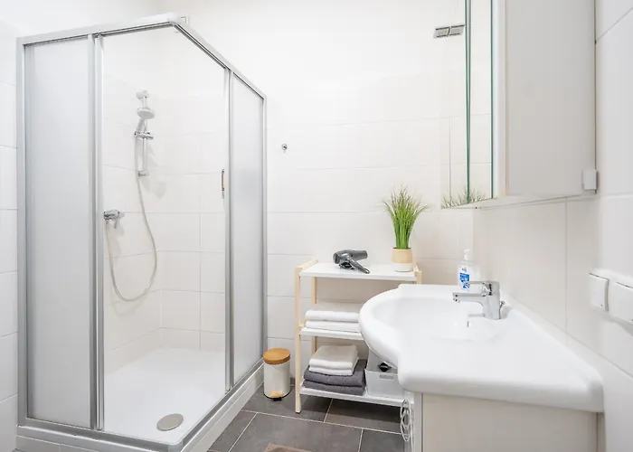 M&o Apartment, Zentral In Innenstadt-& Bahnhofsnaehe - Parkgarage Apartamento